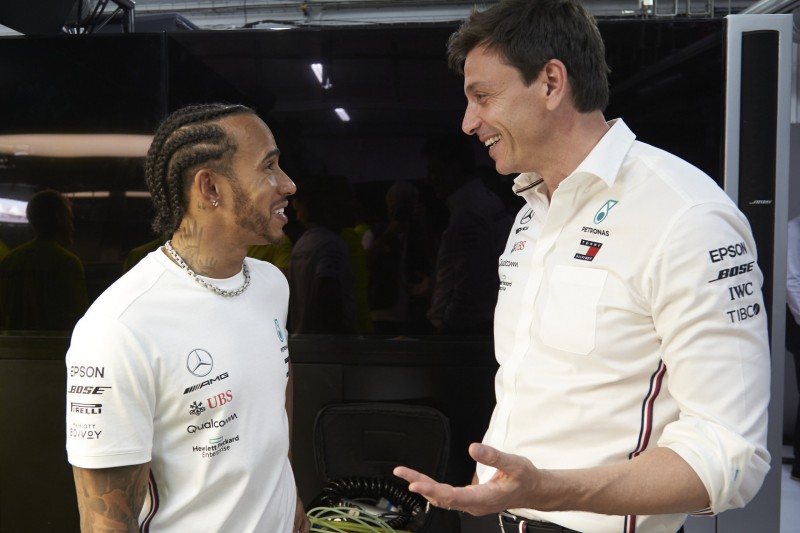 Lewis Hamilton sauer auf Toto Wolff? "Totaler Blödsinn!"