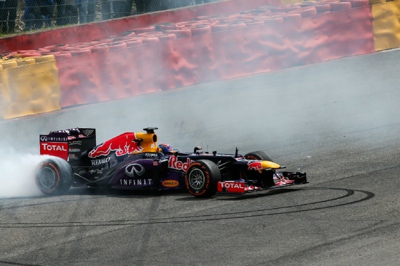 Als Verstappen rückwärts durch Eau Rouge fuhr