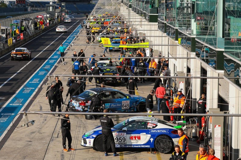 VLN-Boxenstopps: Wie viel Personal wird erlaubt?