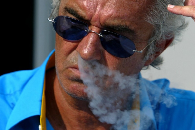 Horner über Briatore: "Hälfte seines Mittagessens auf dem T-Shirt"