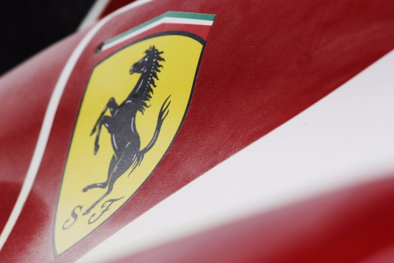 So hilft Ferrari seinen Angestellten in Corona