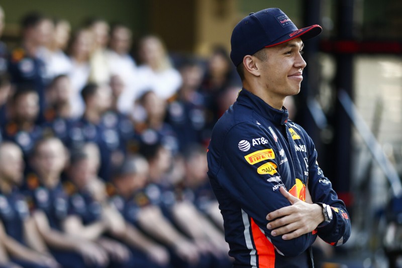 "Schlechte Verbindung": Alexander Albon klagt nach letztem virtuellen Grand Prix