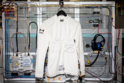 Biometrisches Shirt, das Herzfrequenz misst, erhält FIA-Homologation