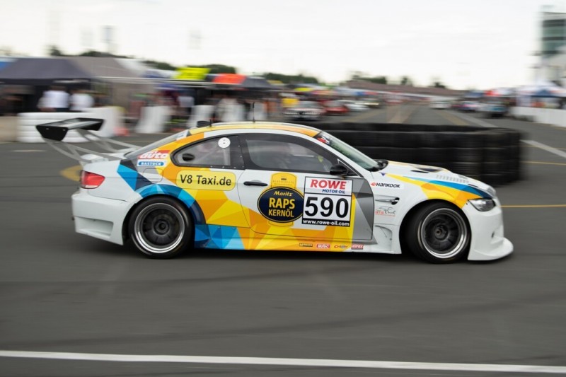 VLN-Boxengasse auf Corona: "Wie im Kartsport"
