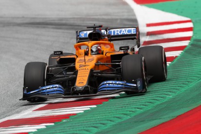 Carlos Sainz nach Flügelschaden: Racing Point ist "zu weit weg"