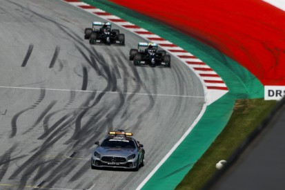 Mercedes: Darum blieben beide Fahrer hinter dem Safety-Car auf harten Reifen