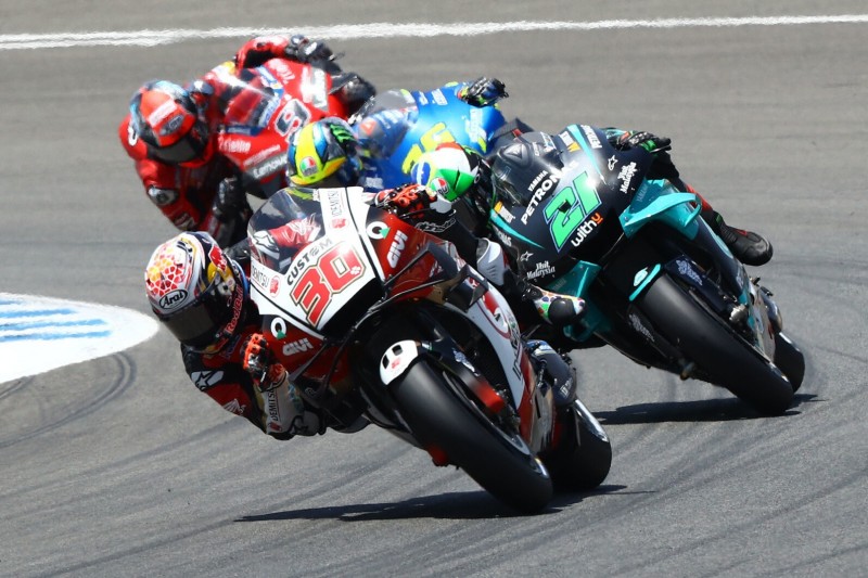 Plötzlich konkurrenzfähig: Nakagami versucht Marquez nachzuahmen