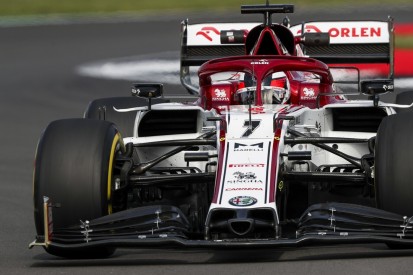 Stinksauer am Boxenfunk: Kimi Räikkönen raunzt Ingenieur an