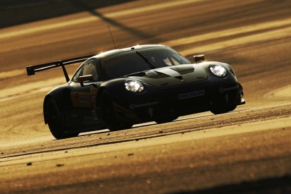 Porsche testet 911 RSR wieder mit Zentralauspuff