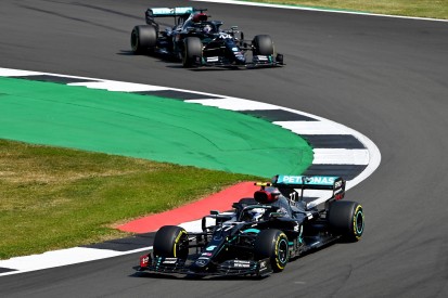 Mercedes könnte "dumm" aussehen: Droht Reifenproblem auch in Spanien?