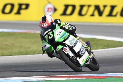 Erster Ausfall überhaupt: Moto3-Rookie Maximilian Kofler stürzt in Brünn