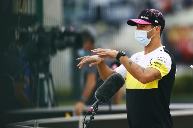 Daniel Ricciardo: Bei Podium muss sich Abiteboul tätowieren lassen!