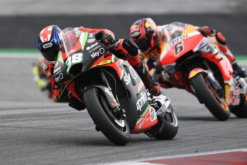 Bradley Smith über Iannone: "Nicht das schlechteste Szenario für mich"