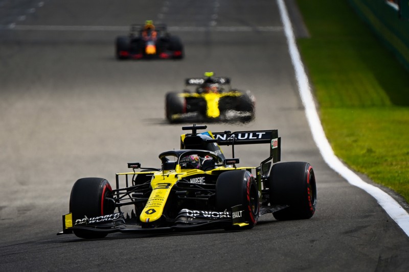 Renault kurios: Weniger Abtrieb gleich besseres Handling