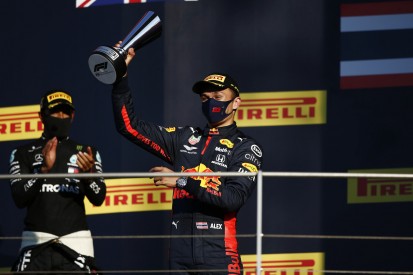 Horner lobt Albon nach P3: Im Cockpit ist er nicht zu nett ...