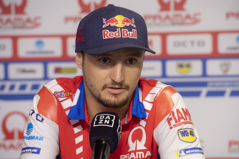 Jack Miller versteigert Fabio Quartararos Abreißvisier für einen guten Zweck
