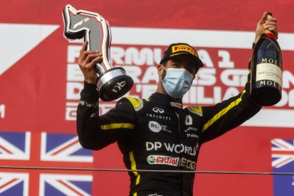 Ricciardo: Sogar Hamilton macht mit beim "Shoey"!