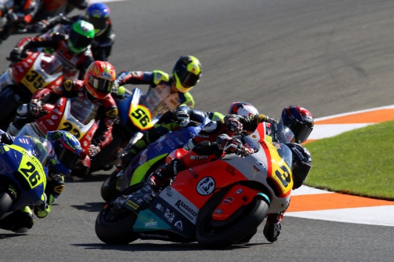 Saisonfinale der Moto2-EM: Tulovic enttäuscht, Aegerter auf dem Podest