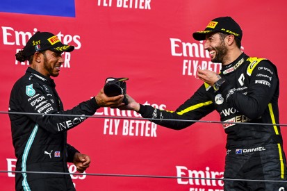 Hamilton & Ricciardo: War dieser "Shoey" eigentlich legal?