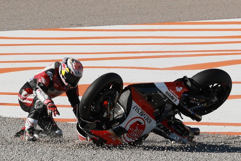 Honda in Valencia 2: Nakagami kann sich Sturz im Duell um P3 nicht erklären