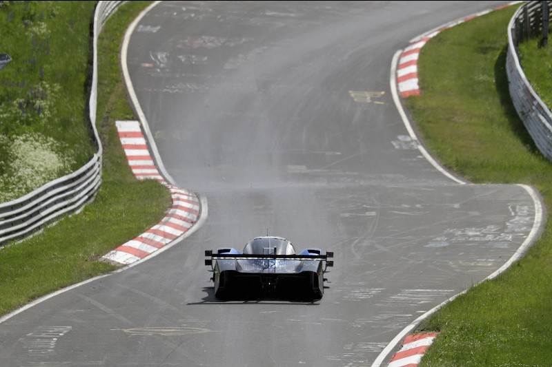 VW ID.R sets electric Nurburgring record