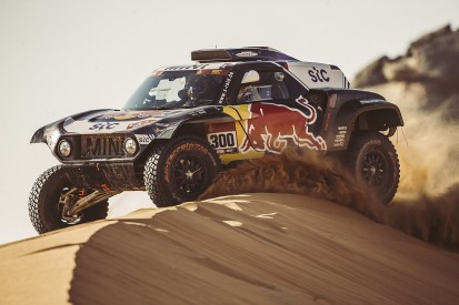 Sainz "fed up" with further Dakar Rally navigation frustration