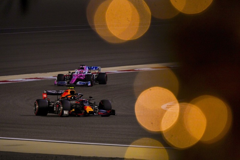 Red Bull explains team bosses photo with Perez at Abu Dhabi GP