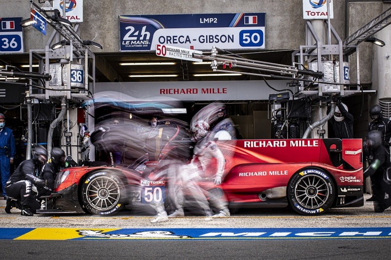 How a crack Le Mans team was won over by three female rookies