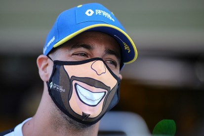Ricciardo in Bathurst 1000 talks with new F1 boss Brown