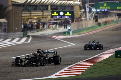 Wolff: Mercedes can't be carried away by Russell's F1 Sakhir performance