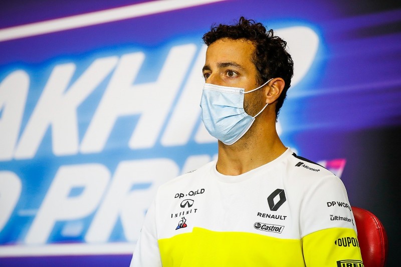 Ricciardo to meet F1 chiefs over "inconsiderate" Grosjean crash TV replays
