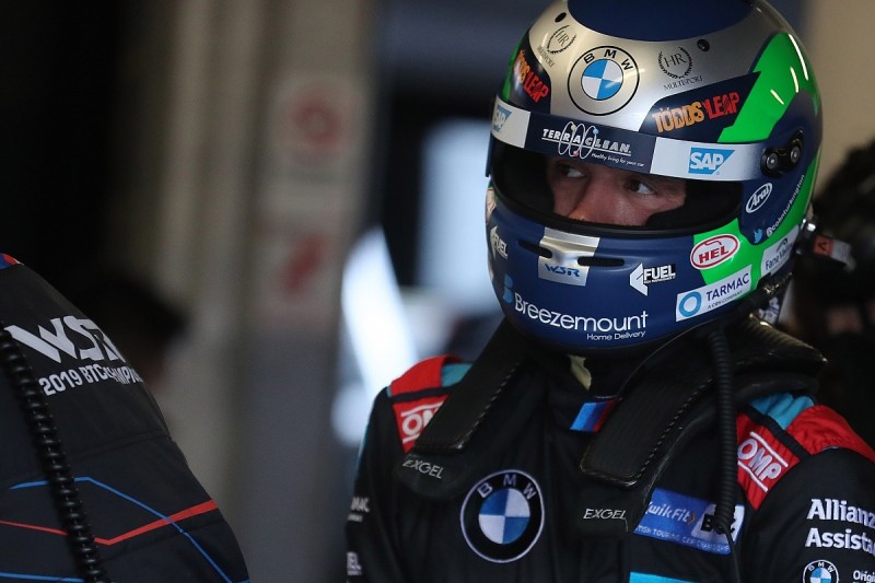 Turkington's BTCC title hopes hampered by Brands R2 time penalty