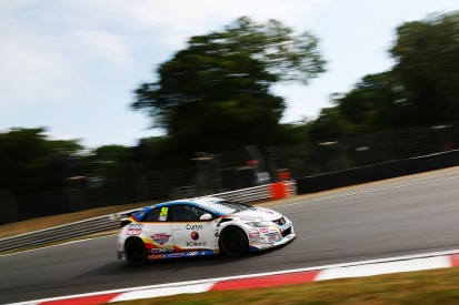 Brands Hatch BTCC: Hill leads practice, Sutton heads title chasers