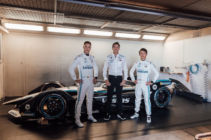 Mercedes Formula E team drops black livery for 2020-21