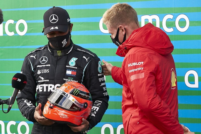 Ricciardo lauds "coolest gift" from Schumacher family to Hamilton
