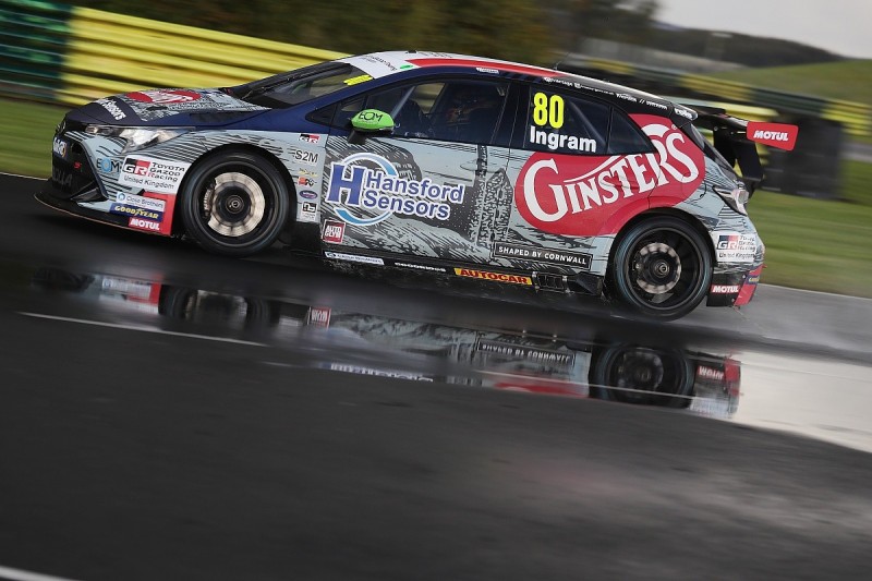 BTCC Croft: Ingram tops chaotic qualifying in wet conditions