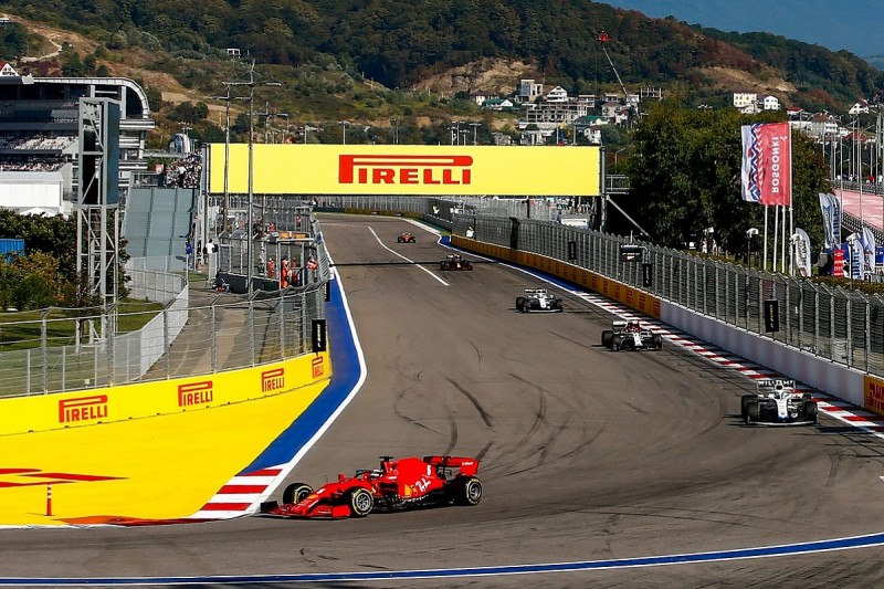 F1 drivers call for changes to Sochi Turn 2 after Russian GP incidents
