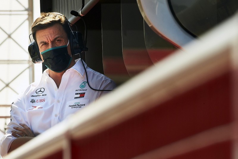 Wolff should get out of Mercedes while at the top of F1, says Jordan