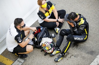 Ricciardo "frustrated" by Albon's F1 podium pace in Tuscan GP