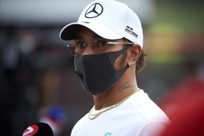 Mercedes to use "larger gaps" in F1 calendar for Hamilton contract talks