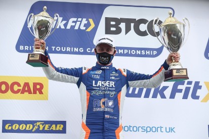 BTCC Knockhill R2: Sutton doubles up to defeat Turkington again