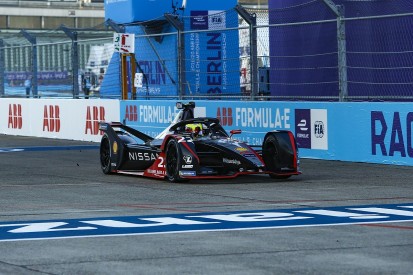 Berlin E-Prix V: Rowland dominates from pole for first FE win
