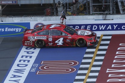 NASCAR Michigan: Harvick doubles up after beating Hamlin in second race