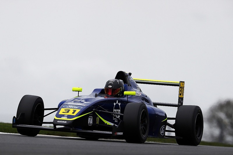 Villeneuve's Feed school explains British F4 prize drive winner's absence