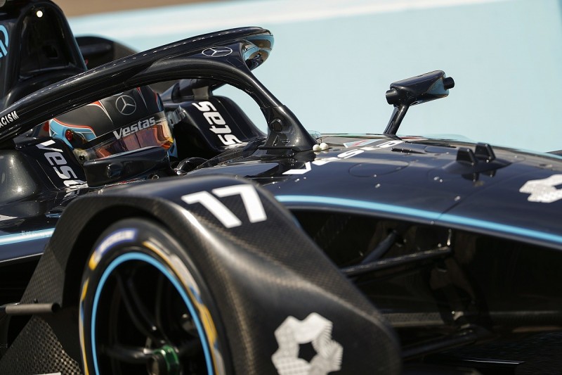 Berlin E-Prix: Mercedes driver de Vries tops FE second practice