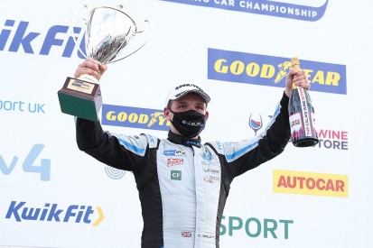 Hyundai BTCC podium is "genuine pace" - Smiley
