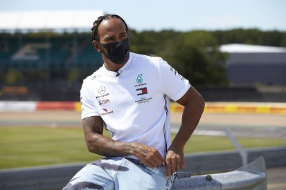 Hamilton sees F1 career extending "at least three years" more after 2020