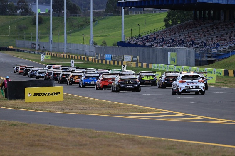 Supercars monitoring teams who may have been exposed to COVID-19 in Queensland