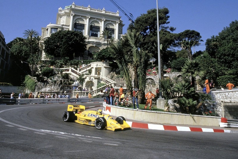 Ranking the 10 best motorsport books about circuits and races