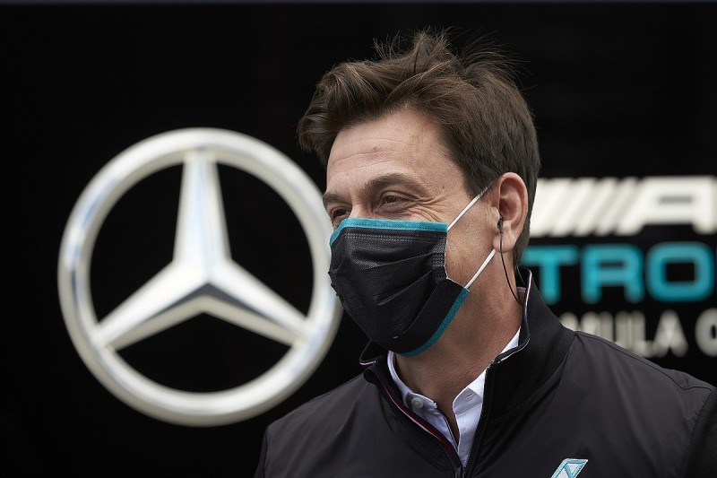Mercedes not to blame for Formula 1 dominance - Wolff